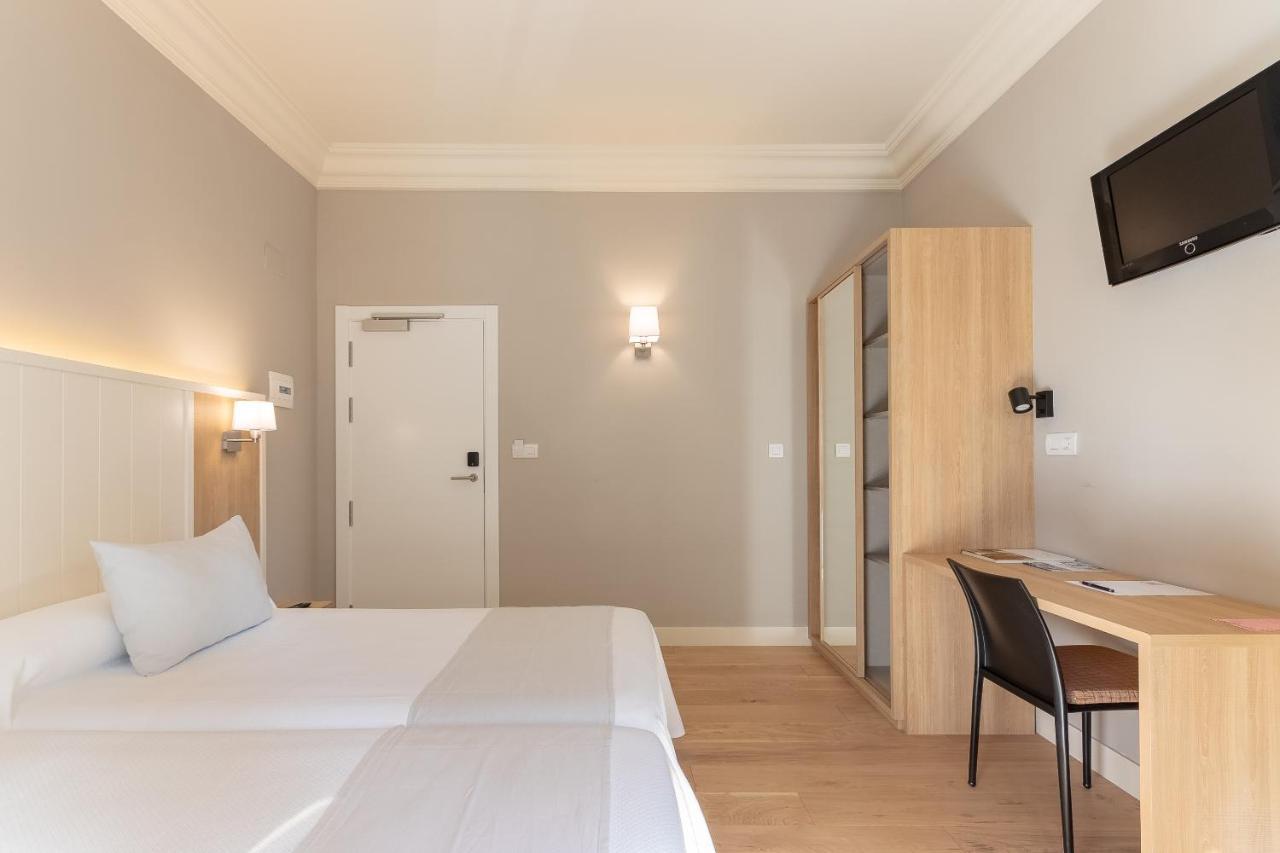 Hotel Artaza Getxo Buitenkant foto