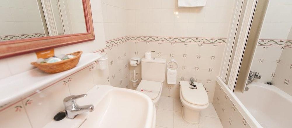 Hotel Artaza Getxo Buitenkant foto
